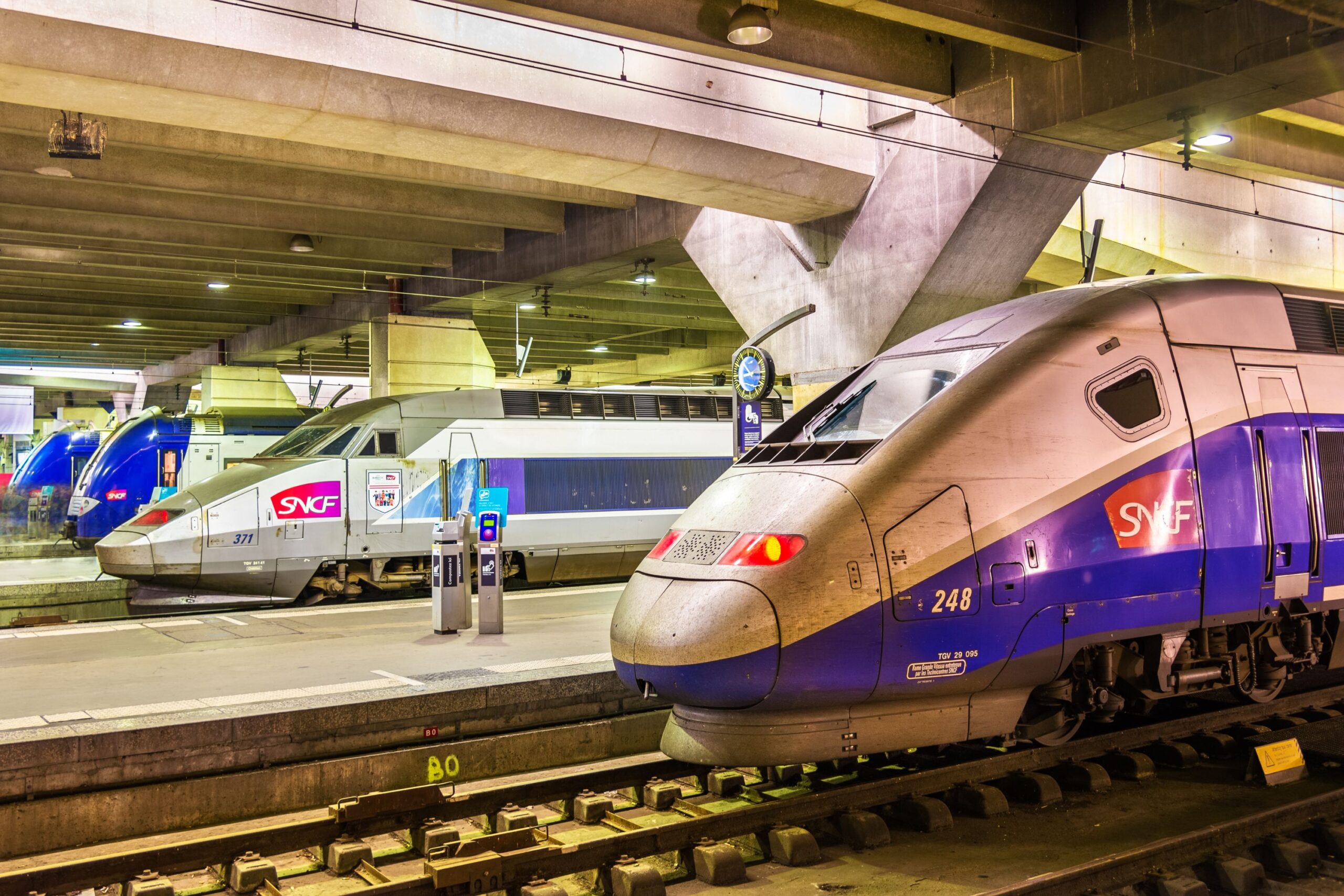 Are there any high-speed trains from Paris to south of France